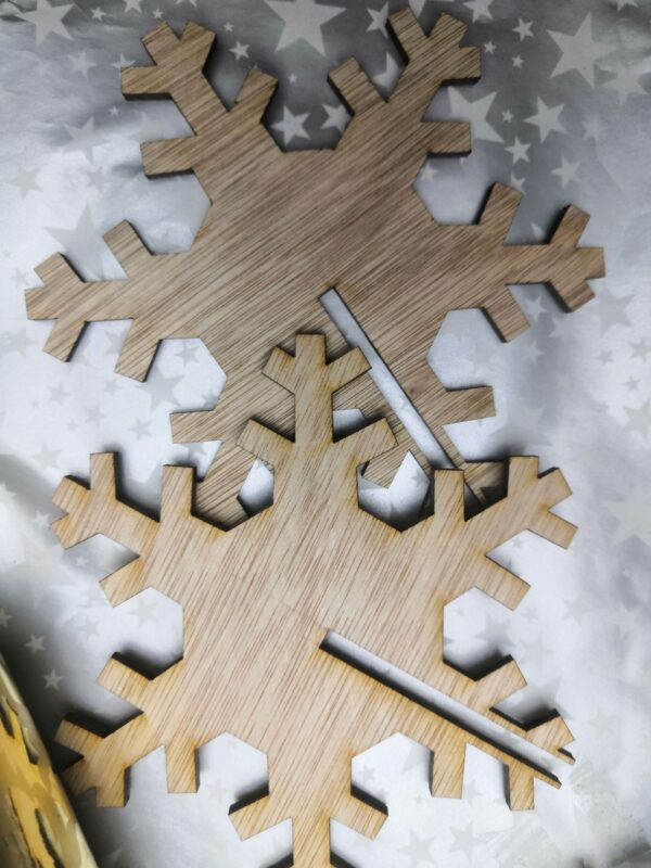 Assemble & Colour Your Own Snowflake - Image 2
