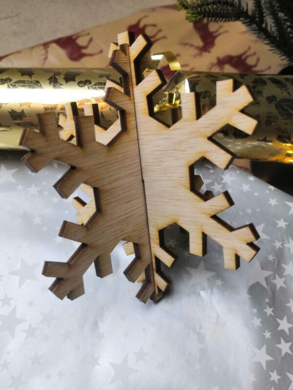 Assemble & Colour Your Own Snowflake