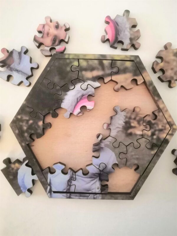 Hexagonal 19 Piece Wooden Photo Puzzle/Jigsaw - Image 6